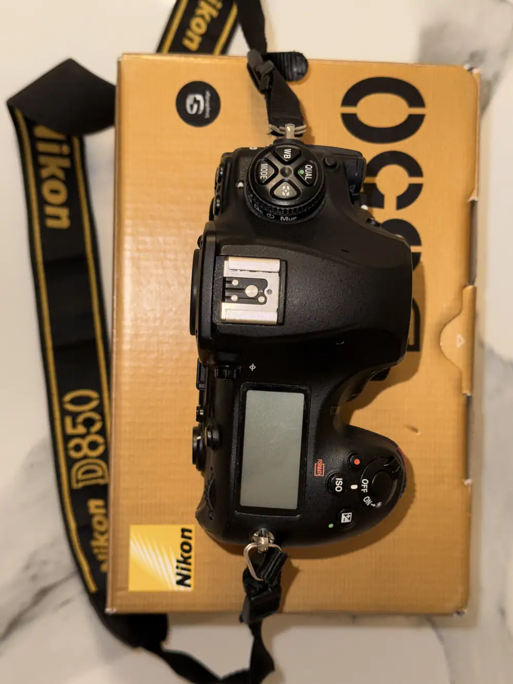 Cámara Réflex Nikon D850 Cuerpo 45.7 Mp Con Grip MB-D18 – foto 4