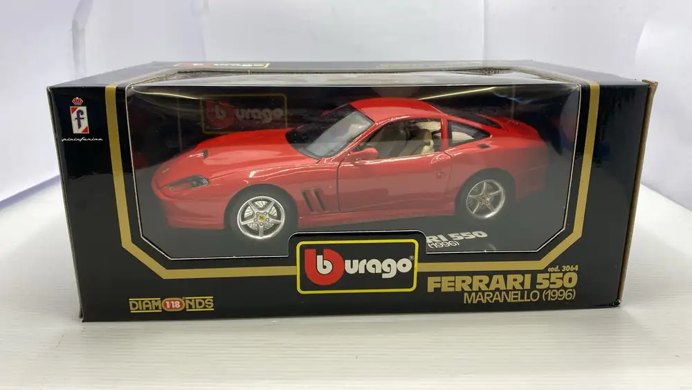 Ferrari 550 Maranello 1996 Bburago 1:18 Gold Collection – foto 3